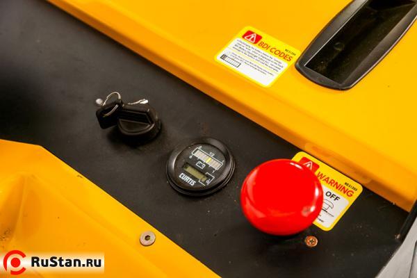 Штабелер электрический самоходный с платформой TOR 1,5т 3,5м ES15DE фото №4 Штабелер электрический самоходный с платформой TOR 1,5т 3,5м ES15DE фото №4