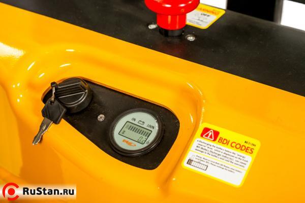 Штабелер электрический самоходный TOR 1,2т 2,5м WS12S-2500 фото №2 Штабелер электрический самоходный TOR 1,2т 2,5м WS12S-2500 фото №2