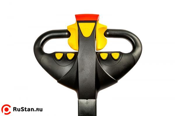 Штабелер электрический самоходный TOR 1,5т 1,6м WS15SL-1600 фото №3 Штабелер электрический самоходный TOR 1,5т 1,6м WS15SL-1600 фото №3