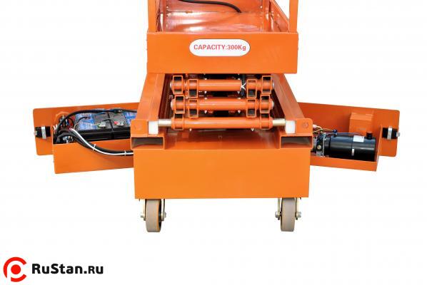 Самоходный подъемник ножничного типа GROST SPX T3-3900 фото №4 Самоходный подъемник ножничного типа GROST SPX T3-3900 фото №4