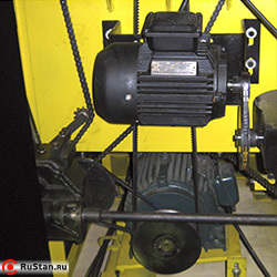 Мощный электродвигатель позволяет обрабатывать заготовки шириной до 630 мм. фото №2 Мощный электродвигатель позволяет обрабатывать заготовки шириной до 630 мм. фото №2