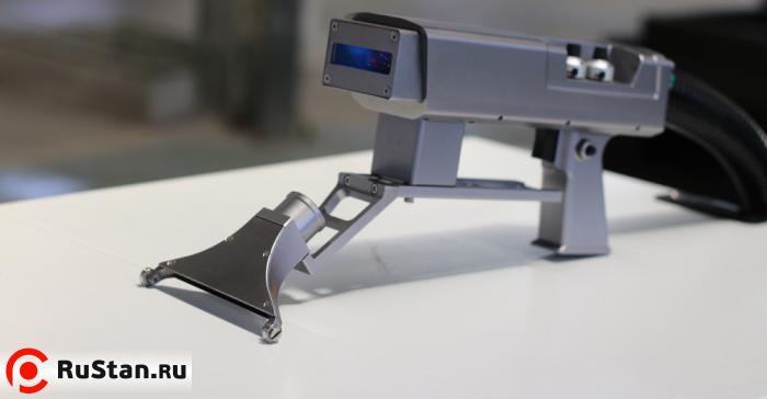 Аппарат лазерной очистки металла от ржавчины и краски Raycus RFL-7C-0300 фото №5 Raycus RFL-7C-0300 фото №5