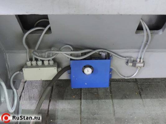 Гидравлические гильотинные ножницы НГ3429 фото №4 Гидравлические гильотинные ножницы НГ3429 фото №4