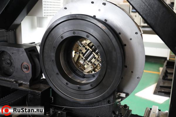 Лазерный труборез для круглых и профильных труб LF90M-3000W (IPG 3 кВт) фото №11 LF90M-3000W IPG фото №11