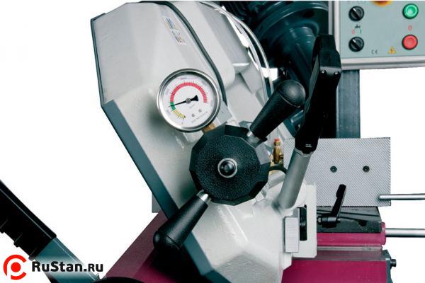 Простая и точная регулировка натяжения пильного полотна с использованием встроенного манометра фото №3 OPTIsaw S 285DG фото №3