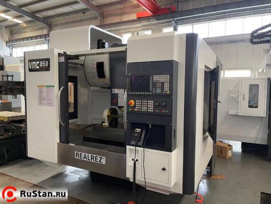 Фрезерный обрабатывающий центр с ЧПУ VMC850 (4-ая ось + Siemens 828D) фото №2 Фрезерный обрабатывающий центр с ЧПУ VMC850 (4-ая ось + Siemens 828D) фото №2