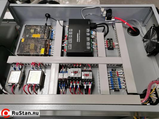 Электрошкаф Ручной лазерный сварочный аппарат Raptor SFW-3000 PRO 5в1 (3000Вт Raycus) фото №10 Электрошкаф Ручной лазерный сварочный аппарат Raptor SFW-3000 PRO 5в1 (3000Вт Raycus) фото №10