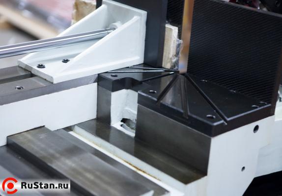 Прорези в основании тисков для наглядной установки рамы на угол для удобной установки рамы на -45°; -30°; 0°; +30°; +45°; +60°. фото №14 Stalex BS-460G фото №14