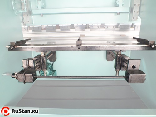 Упор задний с электро-механическим приводом ИБ1427 фото №5 Упор задний с электро-механическим приводом ИБ1427 фото №5